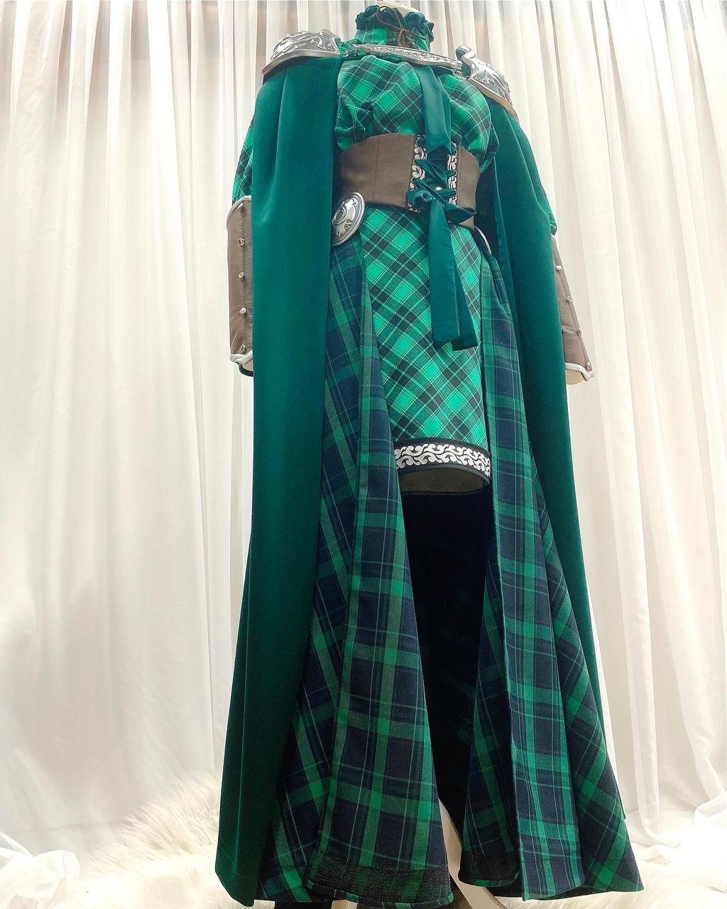 Green Fantasy Warrior Princess Costume Cosplay - Custom Made