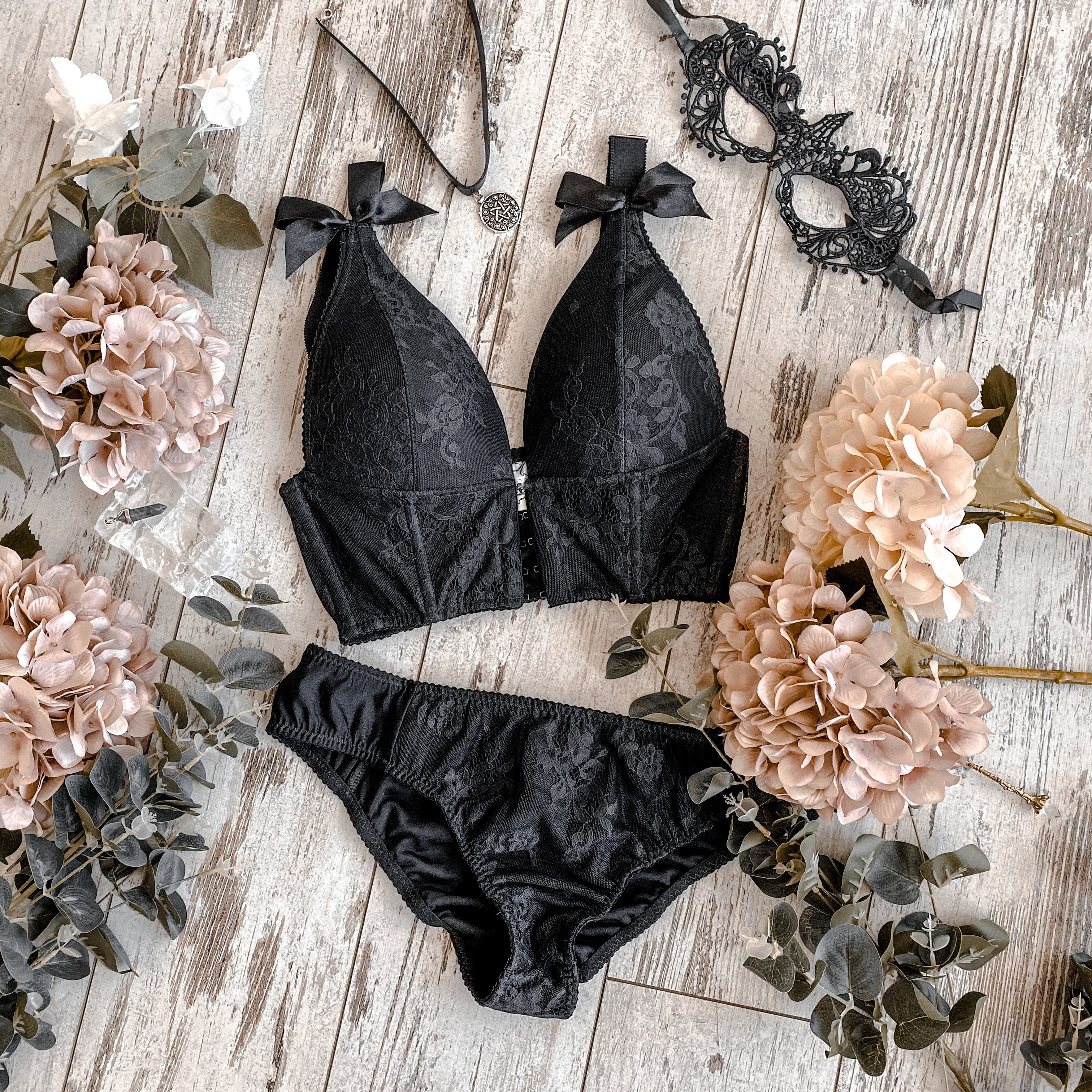 Witcher Wind Hunt Yennifer Black Fantasy Cosplay Lingerie - In Stock/Custom Made