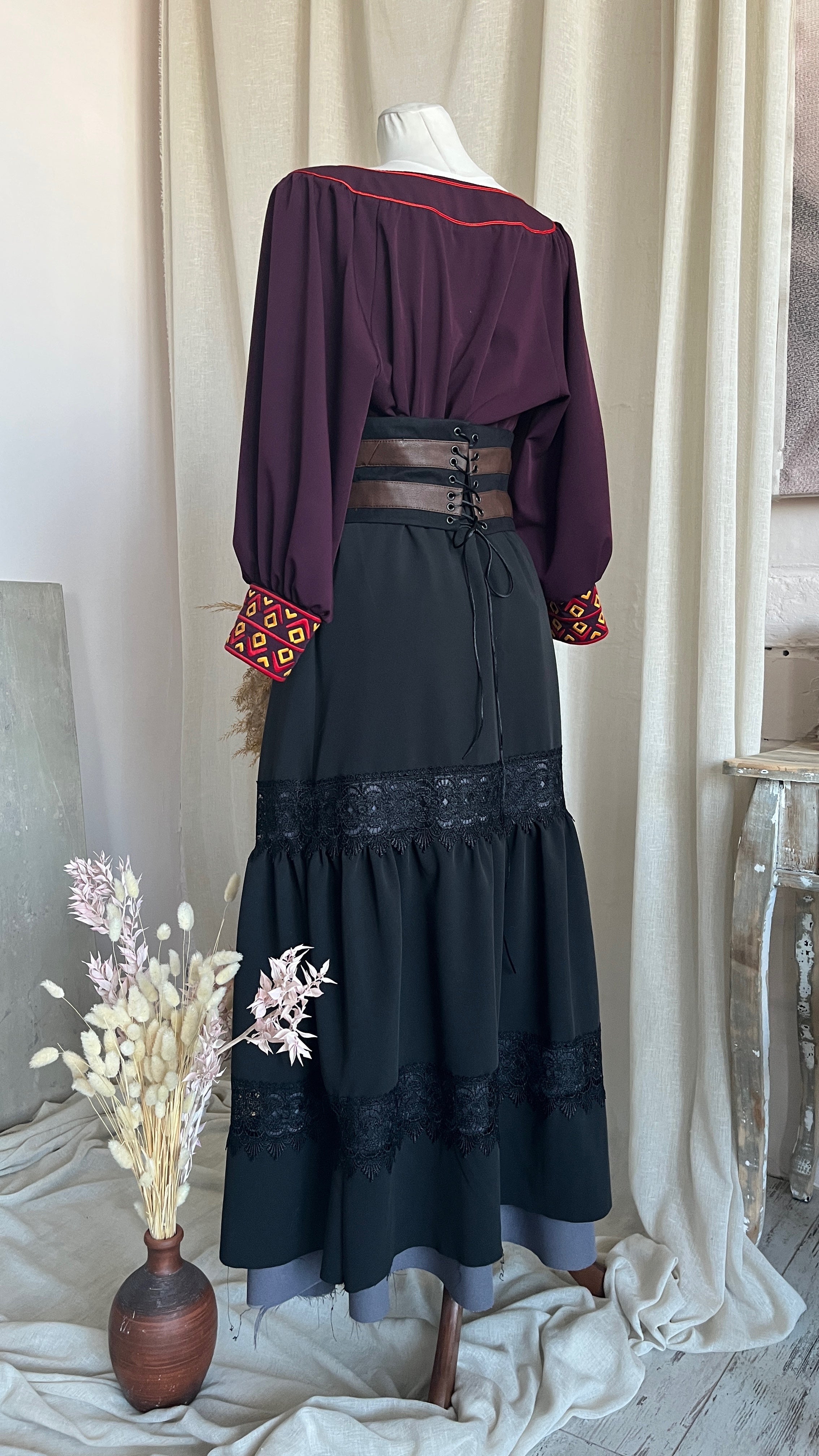 Critical Role Laudna Cosplay Costume - Custom Made Fan Made Merchandice