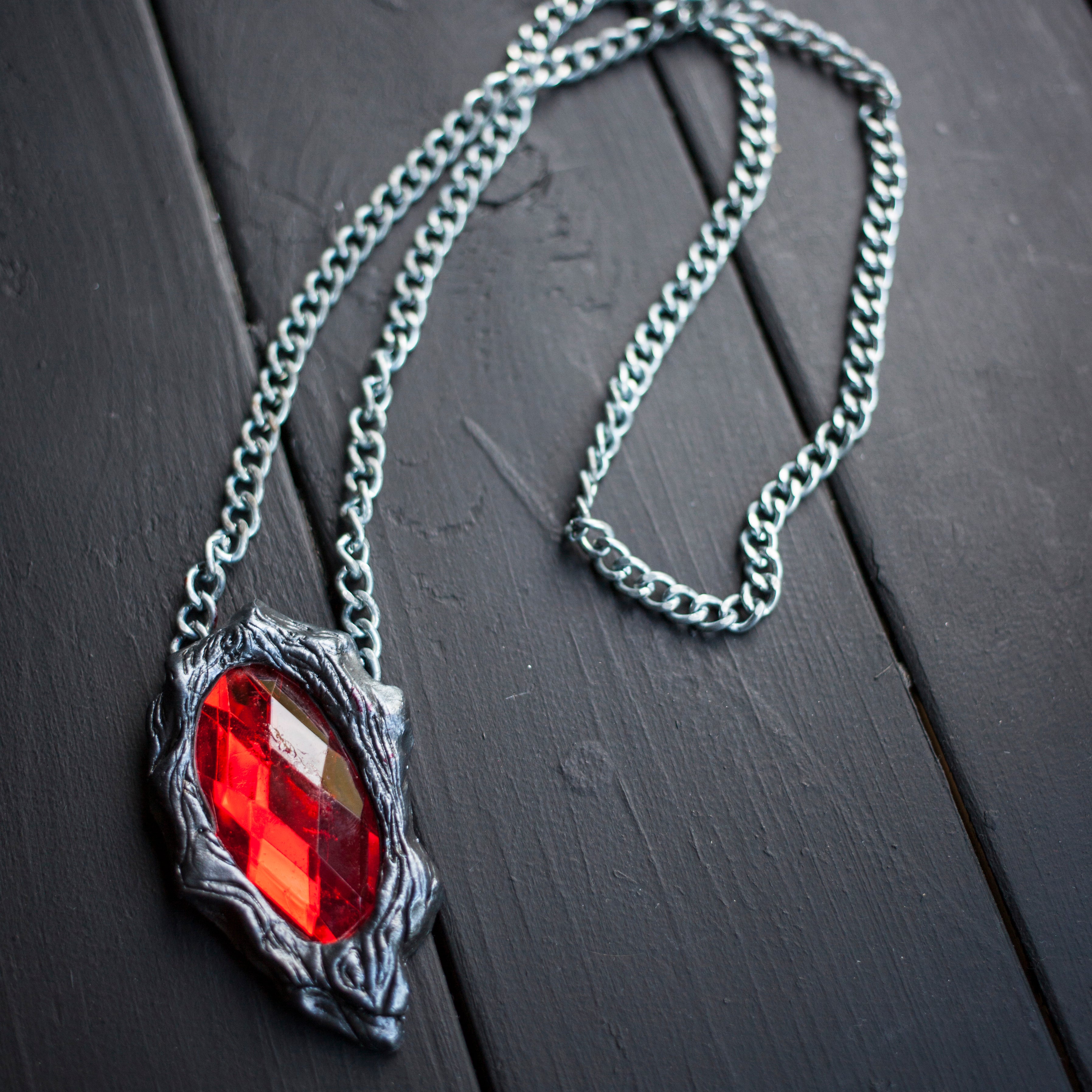 Devil May Cry 3 Vergil/Dante Cosplay Pendant - In Stock