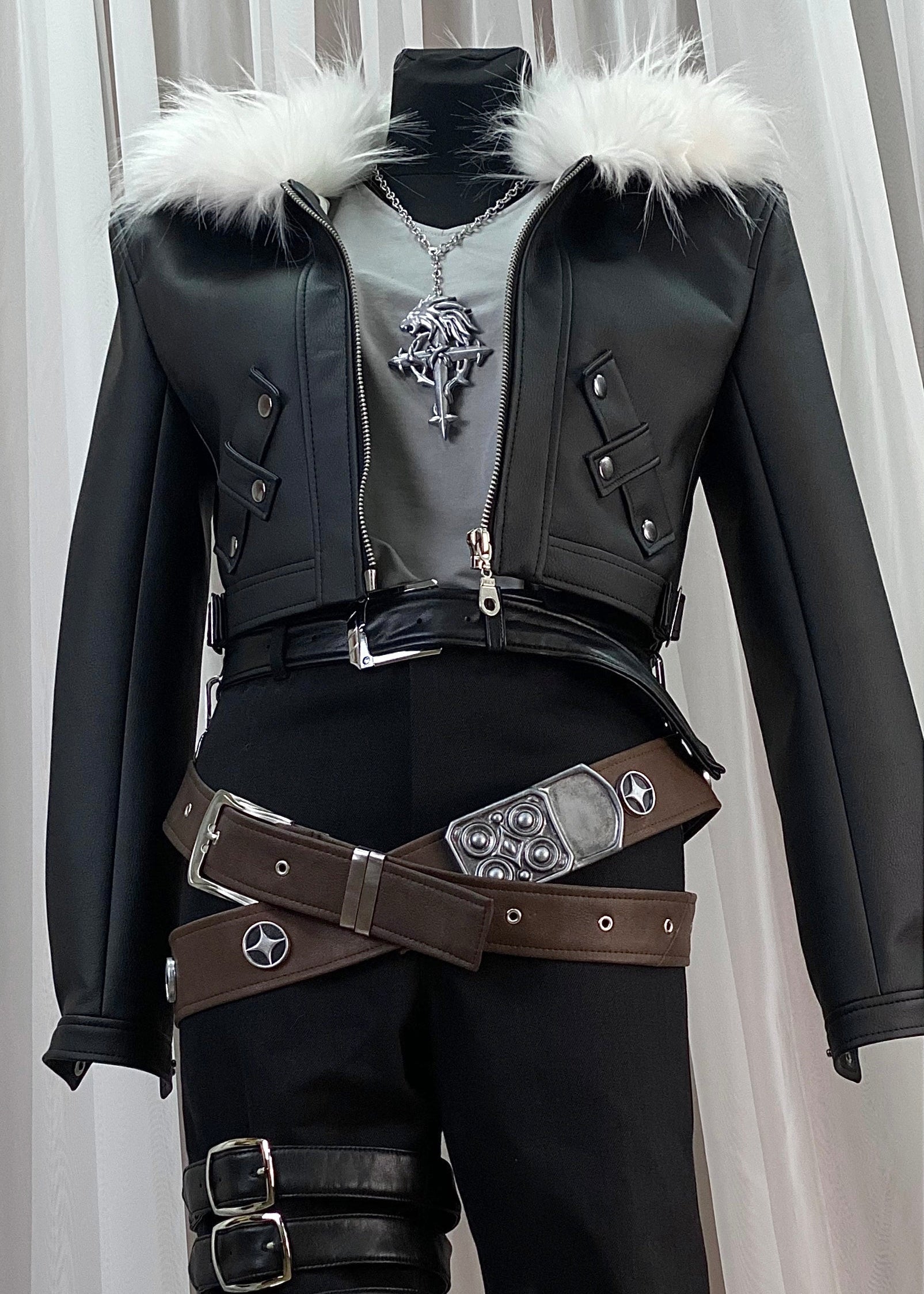 Squall Leonhart Final Fantasy VIII Cosplay Costume - In stock