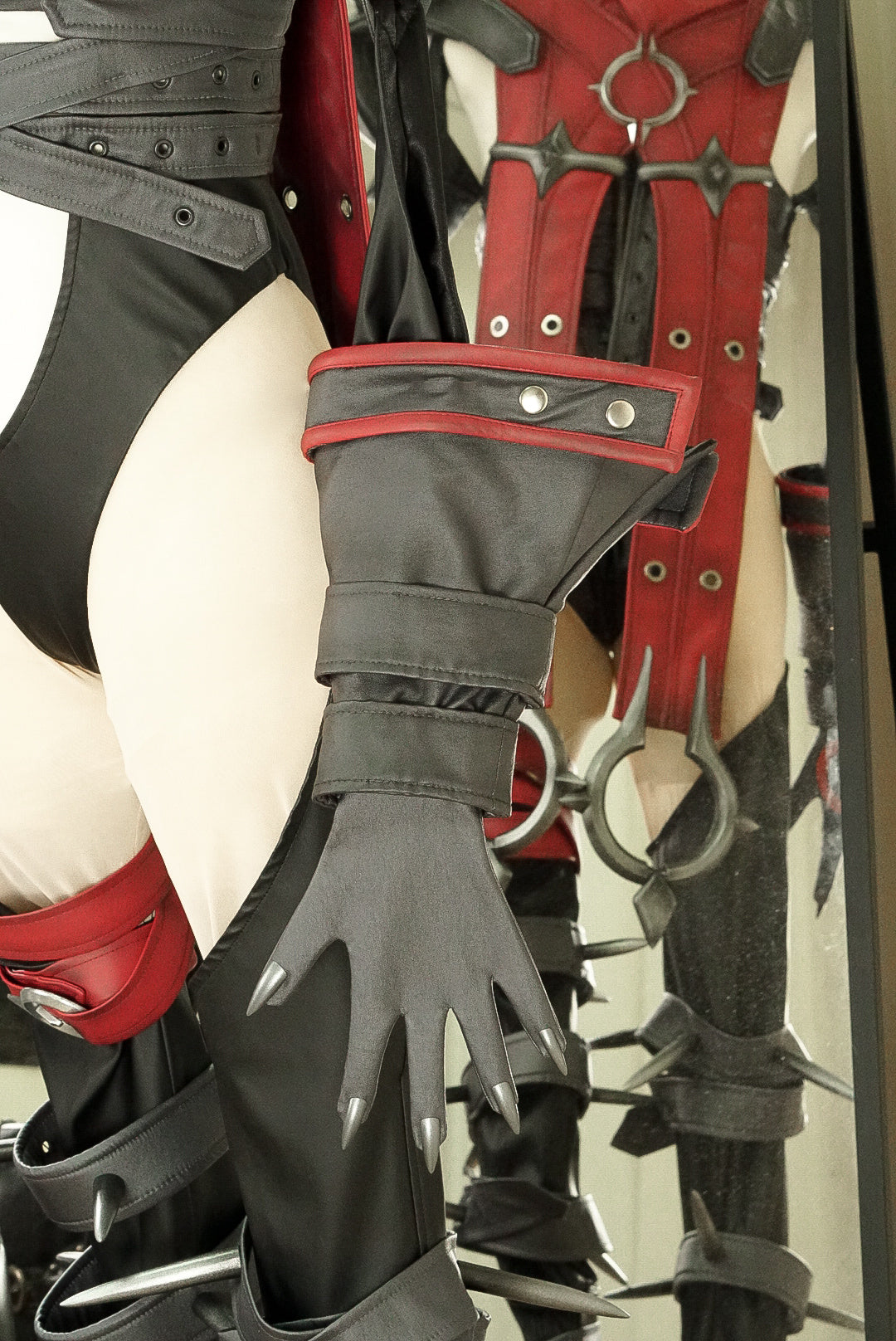 Marvel Rivals Sue Storm Cosplay Costumes - Custom Made