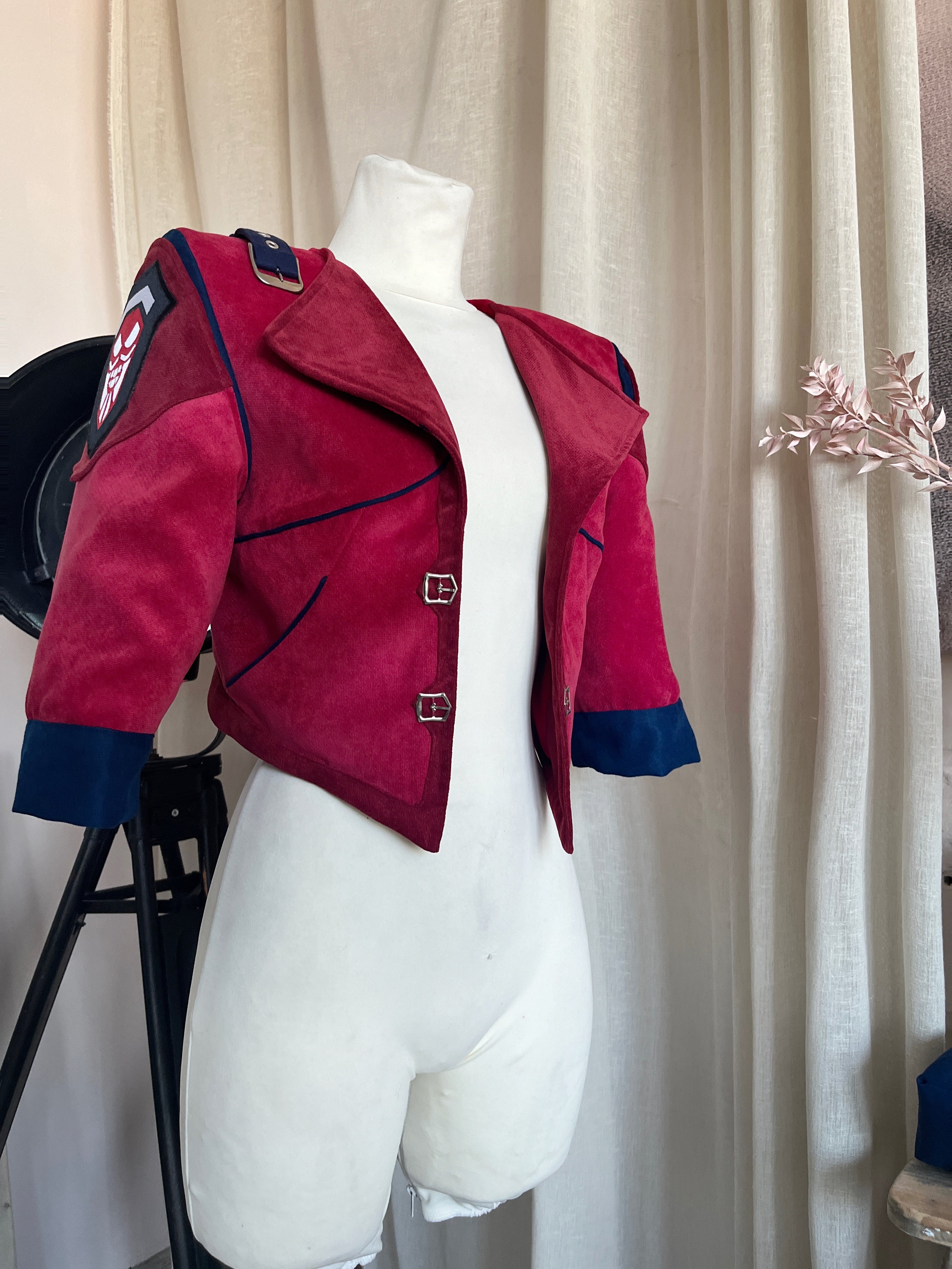 Vi Cosplay Costume - Custom Made